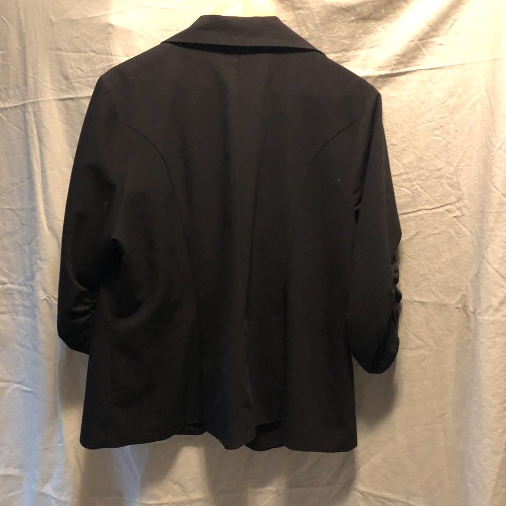 Torrid Ruched-Sleeve Blazer - Picture 5 of 5